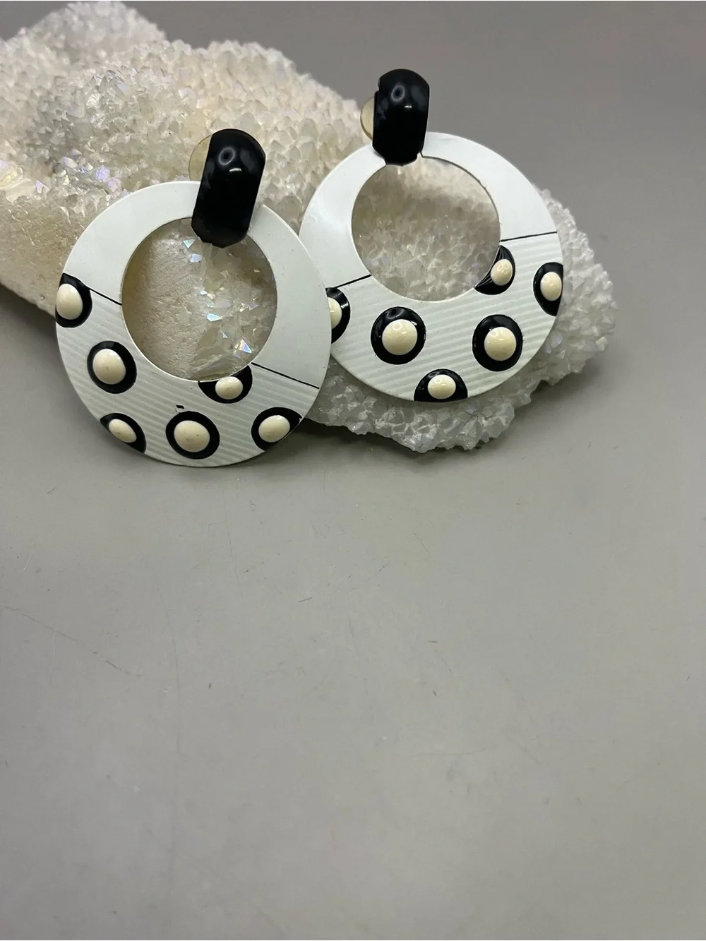 Vintage 80s 90s Statement Hoop Earrings White Black Polka Dot Enamel Retro Mod